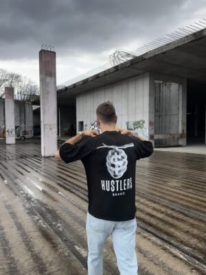 Oversized T-Shirt – HUSTLERS HIVE